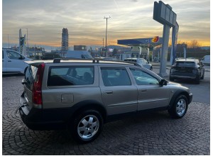 VOLVO XC70 AWD MOMENTUM 2.4 TURBO ISCRITTA A.S.I.
